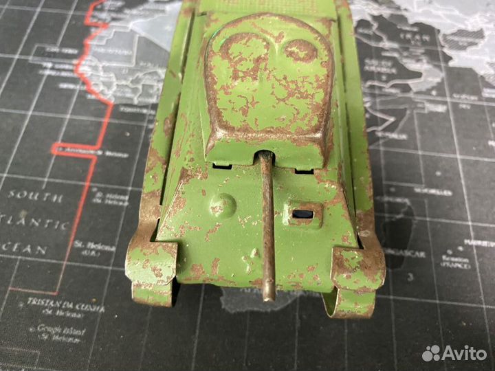 Игрушечный танк инерционный СССР