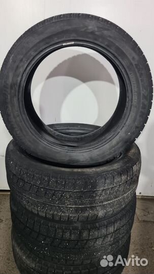 Bridgestone Blizzak VRX 215/55 R18