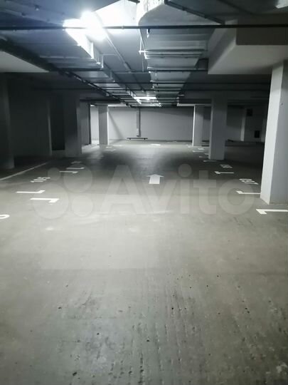 Машиноместо, 13 м²