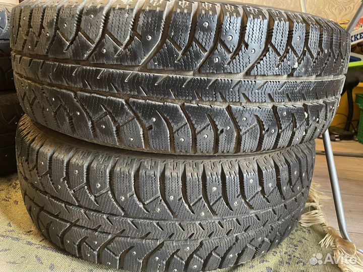 Bridgestone Ice Cruiser 7000S 235/65 R17 108T