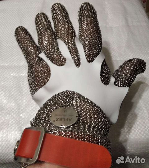 Кольчужная перчатка