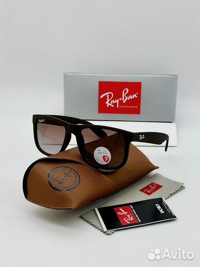 Солнцезащитные очки ray ban