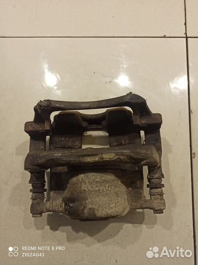 Суппорт(передний правый) (Mercedes-Benz A-class)