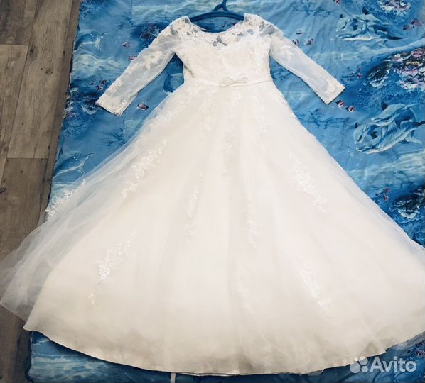 Свадебное платье