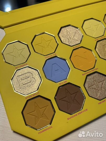 В наличии палетка Jeffree Star - Banana Fetish