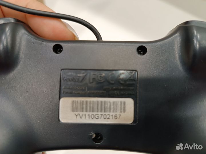 Джойстик Genius