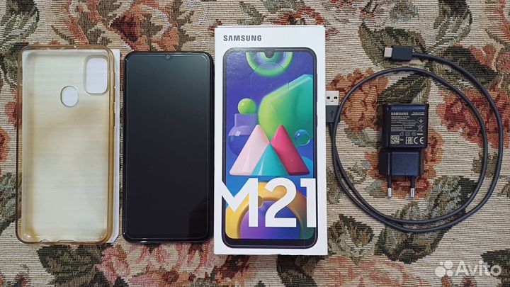 Смартфон Samsung Galaxy M21 64 гб черный