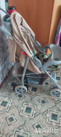 Прогулочная коляска