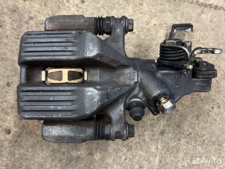 Honda accord 7 задний суппорт