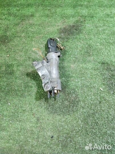 Замок зажигания Volkswagen Golf 4 AKL 1999