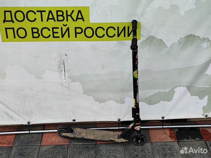 82435 Самокат трюковой детский черный (бу)