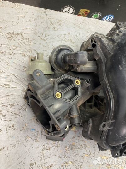 Впускной коллектор Mazda Axela BK LF 2006