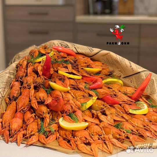 Раки живые и варёные волжские в розницу/оптом