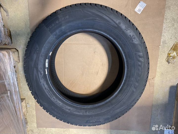Viatti Brina V-521 205/65 R16 95T