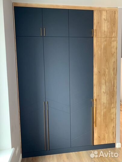 Распашной шкаф на заказ от производителя