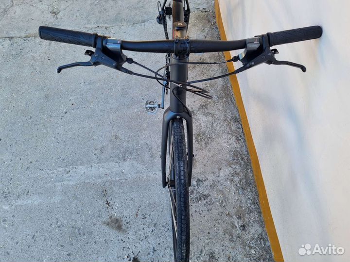 Велосипед гибрид Cube SL road