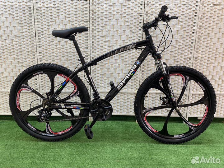 Велосипед с литыми дисками/ велосипед горный