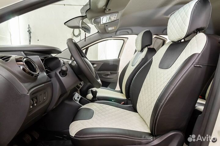 Авточехлы Рено Каптур / Экокожа Ромб