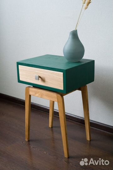 Тумба прикроватная из дерева