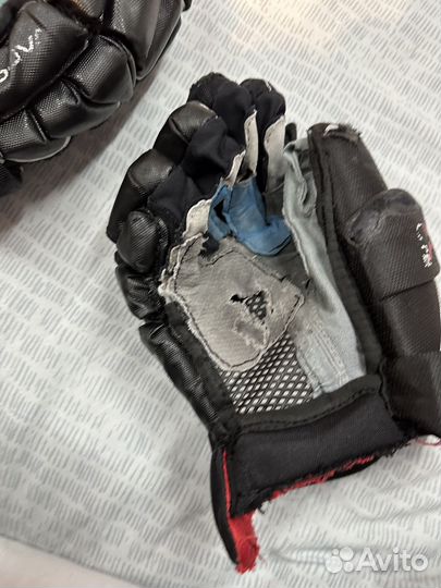 Краги хоккейные