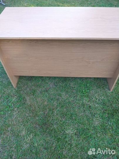 Письменный стол