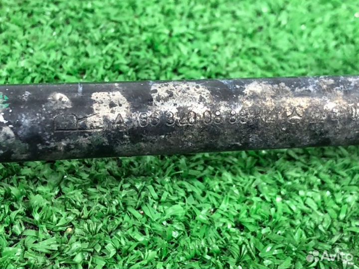 Стойка стабилизатора передняя левая Mercedes-Benz