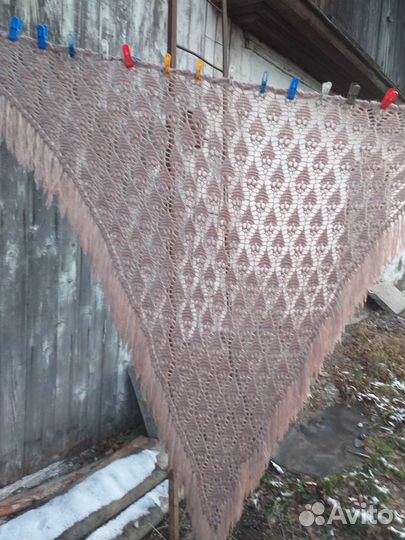 Шаль ручной работы