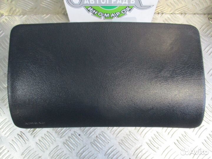 Крышка airbag в торпедо Audi A4 B5 1996г