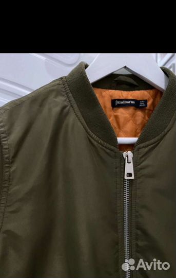 Куртка бомбер женская Stradivarius