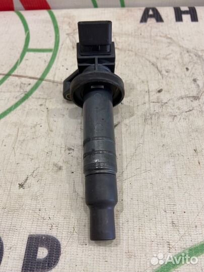 Катушка зажигания Toyota Avensis T25 1zzfe 2007