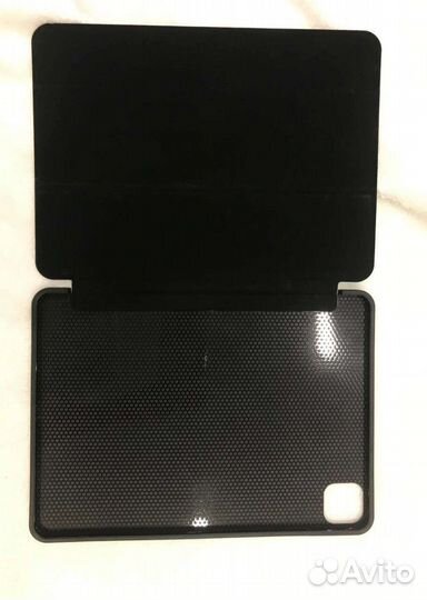 Чехол на iPad 11 pro