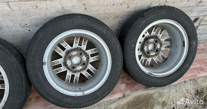 Диски литые R15 на Ford Fusion 6N11-AA