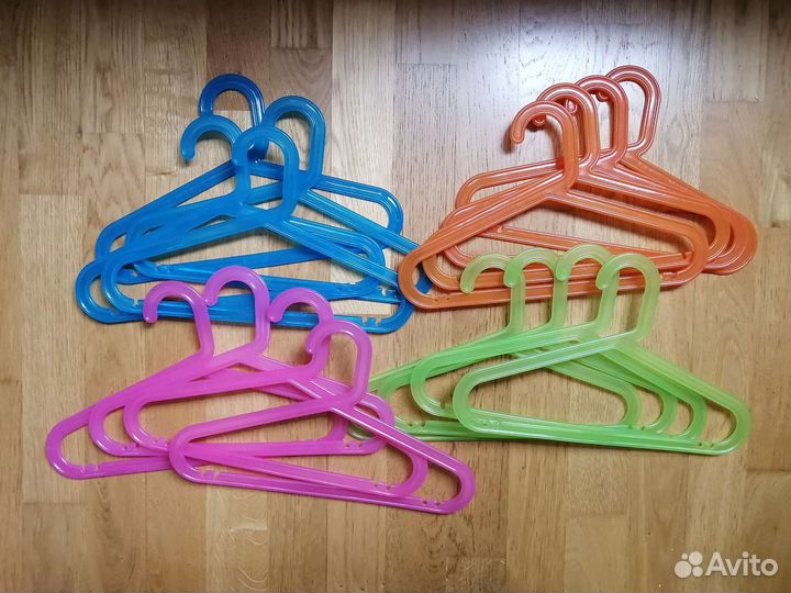 Вешалки плечики IKEA детские