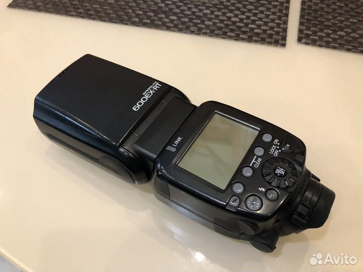 Вспышка камеры Canon Speedlite 600EX-RT