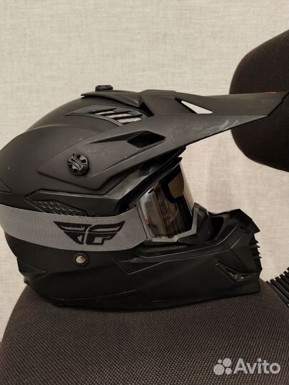Мотошлем с очками