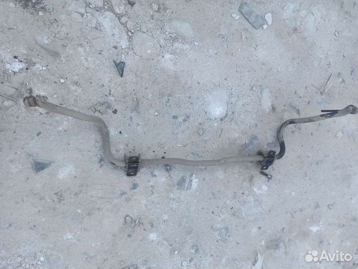 Передний стабилизатор Мазда 3 BK 2003-08г б/у ориг