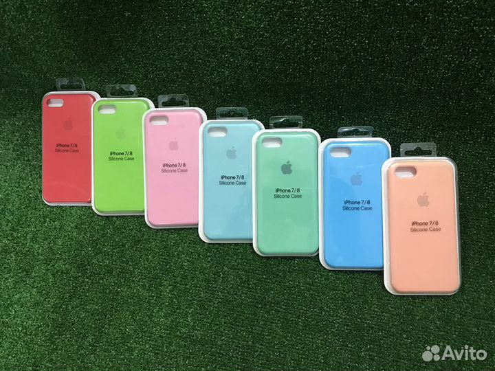 Силиконовый чехол на iPhone