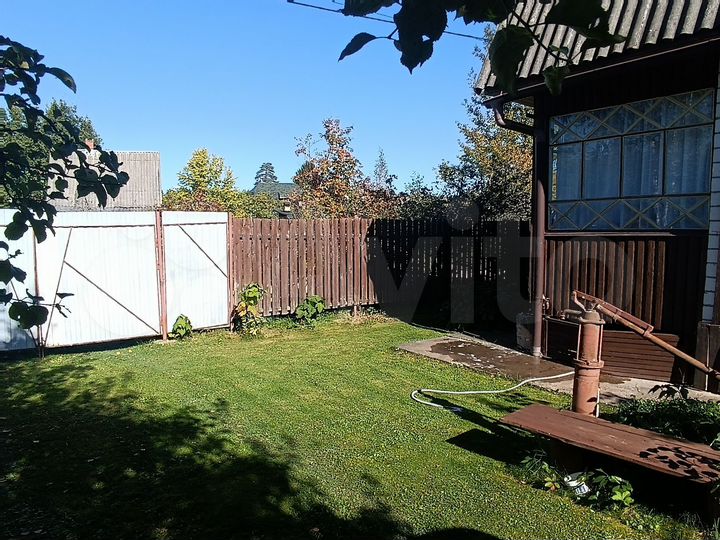 Дом 48 м² на участке 8,6 сот.