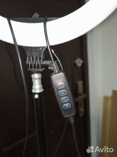 Лампа кольцевая