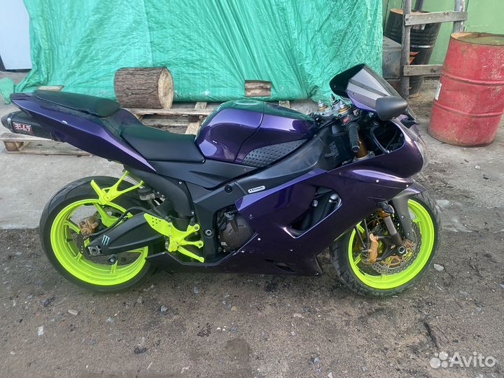 Kawasaki zxr6r