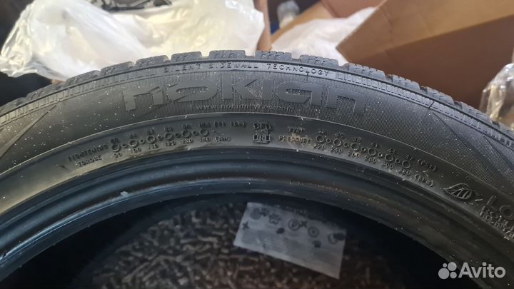 Nokian Tyres WR D4 245/45 R18 100V