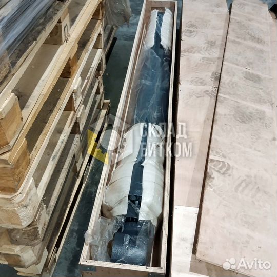 Гидроцилиндр рукояти Volvo EC380D