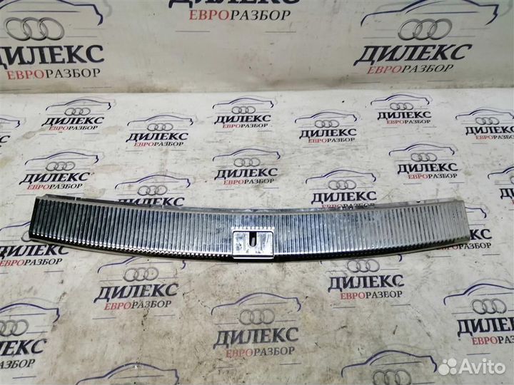 Накладка на заднюю панель VW Touareg 2002-2010