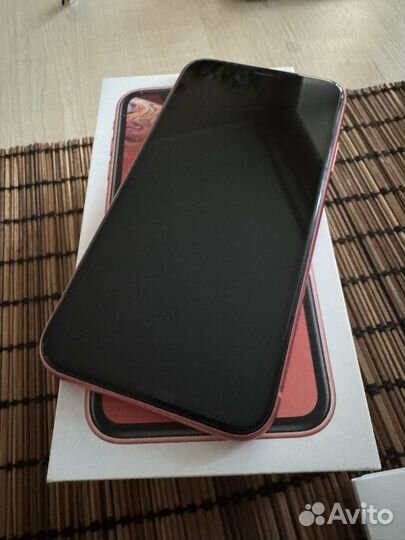 iPhone Xr, 64 ГБ