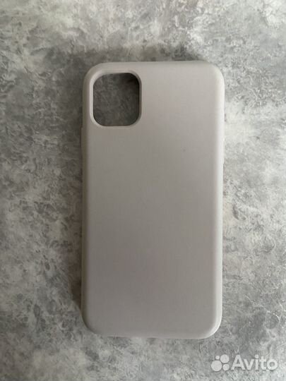 Чехлы на iPhone 11