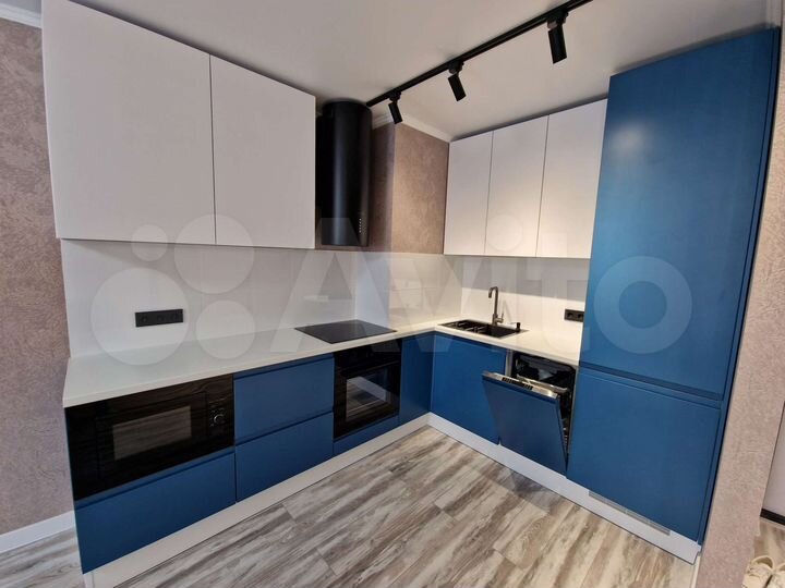 2-к. квартира, 42 м², 6/10 эт.