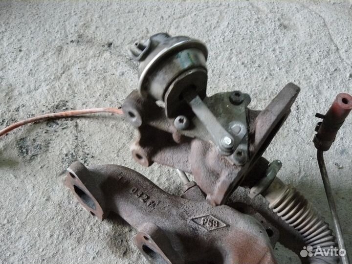 Часть коллектора под турбину Renault Scenic 3