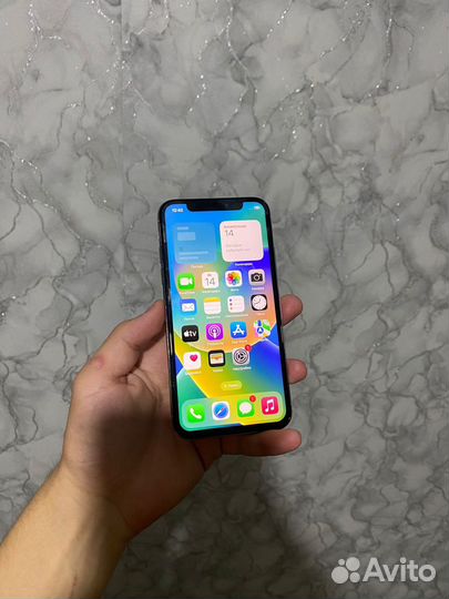 iPhone X, 64 ГБ