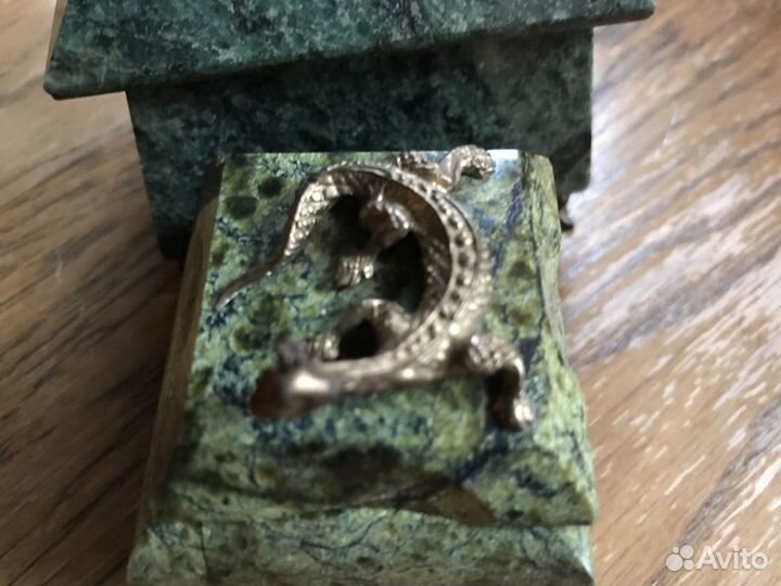 Шкатулка змеевик