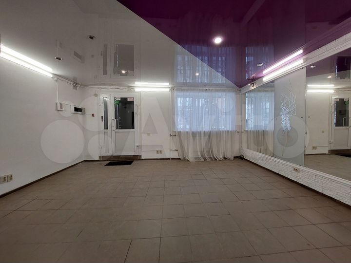 Помещение под салон красоты, магазин, офис, 30 м²